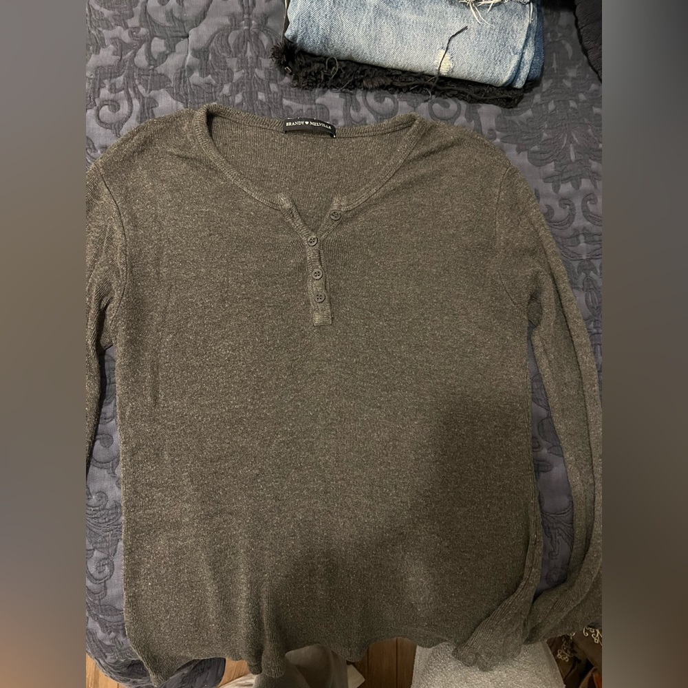 Brandy Melville longsleeve